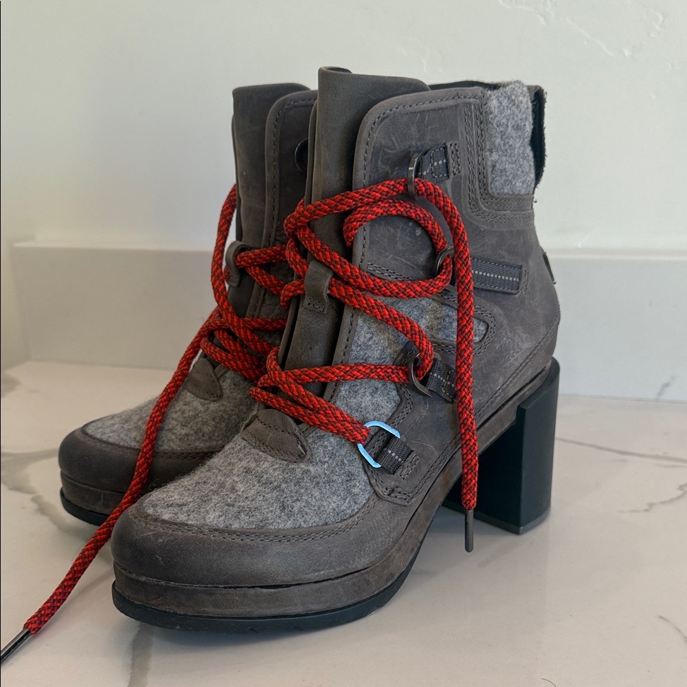 Sorel Gray and Red Heeled Boots